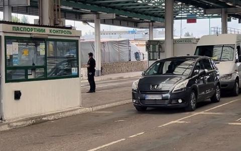 Про виїзд чоловіків-водіїв, волонтерів та порядок видачі дозволів на перетин кордону через систему «Шлях»