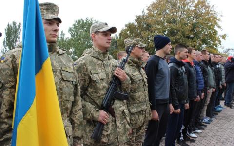Кому із призовників потрібно прибути на призовні дільниці - постанова Кабміну