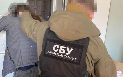 СБУ викрила ділків, які під виглядом гуманітарки ввозили в Україну фальсифіковані препарати для онкохворих