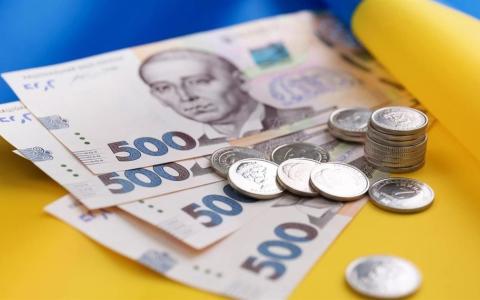 Пенсії, соцвиплати, тарифи: що змінюється з 1 березня в Україні