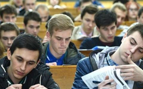 Чи можуть в Україні мобілізувати учнів університетів і коледжів