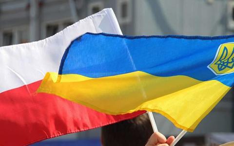 Де українці можуть отримати безкоштовну юридичну допомогу у Польщі