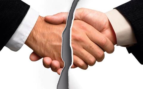 Чи можуть переселенці дистанційно звільнитися з попередньої роботи?