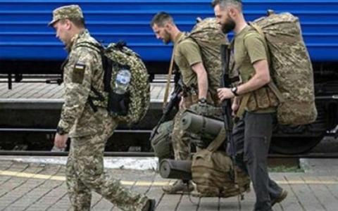 Відпустки та виплати для військових під час воєнного стану: які законодавчі зміни набули чинності?