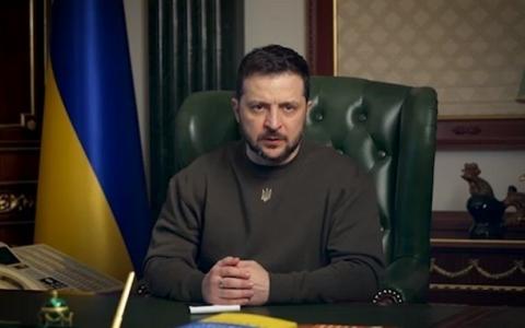 Зеленський підписав закони про продовження дії воєнного стану і мобілізації в Україні