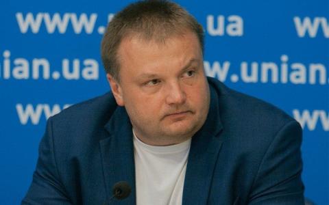 Заборонити виїзд чоловікам за кордон і після війни пропонує екс радник міністра МВС Денисенко