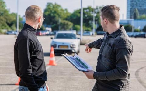 Самопідготовка до водійських іспитів та штрафи для посадових осіб: відповідний закон набрав чинності