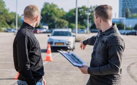 Самопідготовка до водійських іспитів та штрафи для посадових осіб: відповідний закон набрав чинності