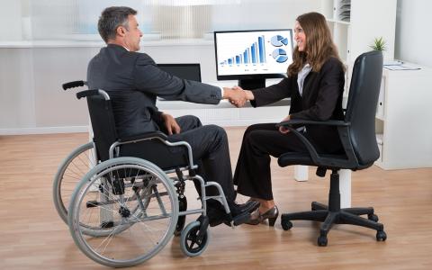 Уряд надаватиме роботодавцям компенсацію за облаштування робочих місць для осіб з інвалідністю