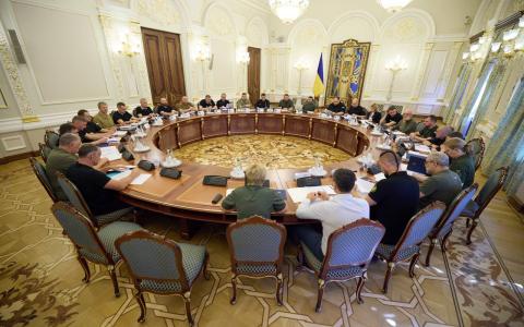 Володимир Зеленський провів чергове засідання РНБО: за підсумками будуть перевірки всіх ВЛК в країні
