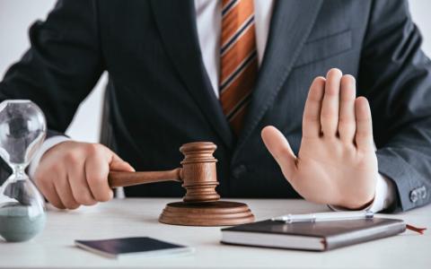 Зупинення провадження у справі через перебування сторони в ЗСУ
