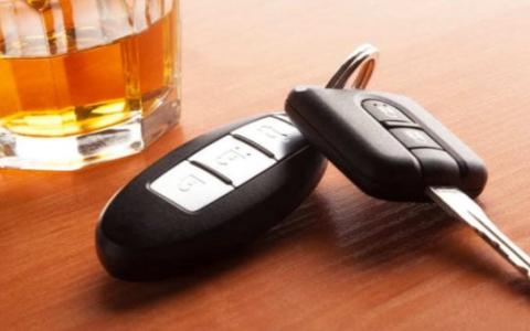 На замітку водіям: через скільки часу після вживання алкоголю можна сідати за кермо?