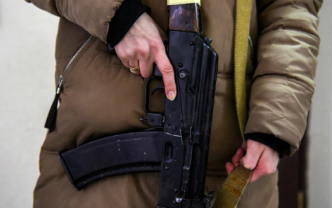 В Україні хочуть посилити кримінальну відповідальність за носіння, зберігання і перевезення вогнепальної зброї без дозволу