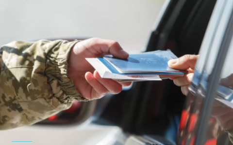 На Закарпатті в обовʼязковому порядку перевірятимуть документи: рішення ОВА діятиме до кінця воєнного стану