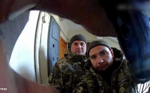 В деяких містах України повістки почали розносити по квартирах - деталі розповіли в ТЦК