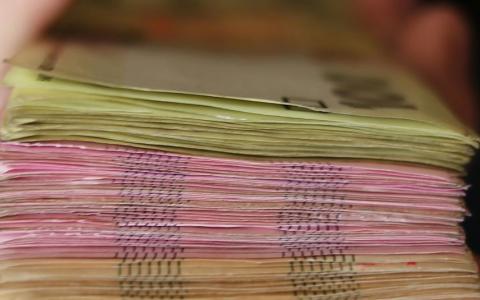 Щодо застосування п.1 ч.1 ст.8 ЗУ "Про судовий збір" до фізичних осіб - відповідачів