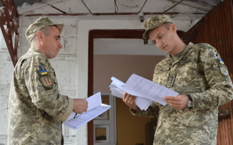 Оскарження військовослужбовцем відмови розгляду рапорту командиром: судова практика