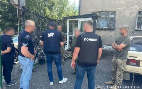 На Закарпатті судитимуть посадовця ТЦК за залучення військових для будівництва приватного будинку