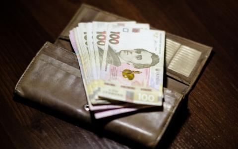Українцям розповіли про розмір допомоги по безробіттю у 2024 році
