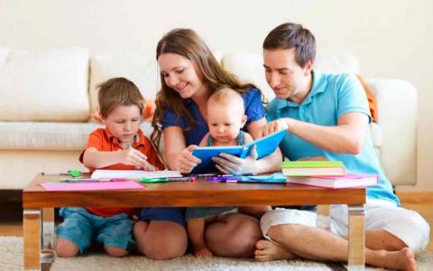 Рада проголосувала за основу законопроект про притягнення батьків до відповідальності за ухилення від навчання і виховання дітей