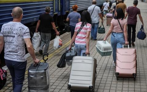 Розширення переліку категорій ВПО на отримання допомоги на проживання та подовження термінів прийняття заяв - ініціативи Мінсоцполітики