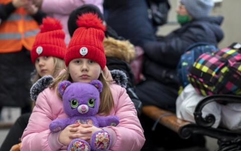 Безпекова ситуація: у чотирьох населених пунктах Донеччини запроваджено примусову евакуацію дітей