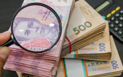 Фальшиві гроші: як розпізнати підробку розповіли в НБУ
