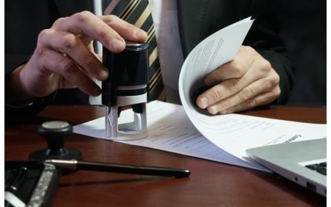 Без зайвих печаток і штампів: Уряд скасував понад півсотні застарілих вимог для бізнесу
