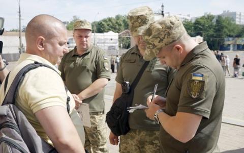 Набули чинності нові правила мобілізації: коли повістка вважатиметься "врученою" військовозобов'язаному?