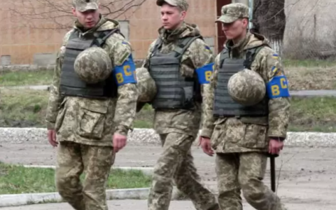 За яких умов військова поліція зможе перевіряти у водіїв документи і проникати до житла громадян?