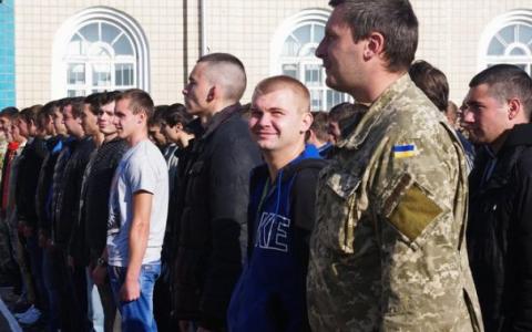 Отримання відстрочки військовозобов'язаними: у ТЦК надали відповіді на поширені запитання