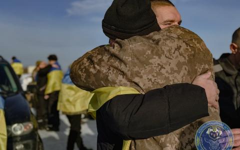 Як звільнитись з військової служби військовослужбовцю, який повернувся з російського полону?