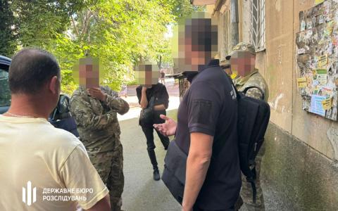 ДБР викрило посадовця Одеського ТЦК на мільйонних заробітках на ухилянтах: обвинувальний акт направлено до суду