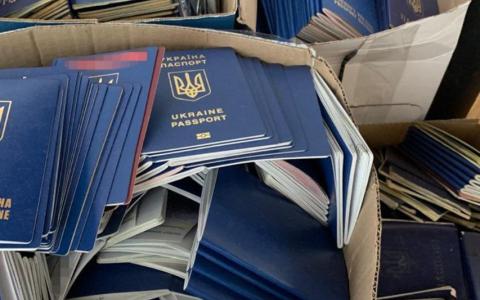 Посадовці Міграційної служби на Одещині організували масштабну "схему" для ухилянтів: СБУ затримала чиновників