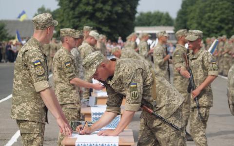 Чоловіки від 17 до 25 років будуть автоматично ставати на облік як призовники — постанова Кабміну