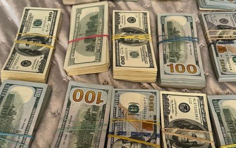 Більше $100 тис, рублі та золото знайшли у одеситки, яка організувала схему виїзду за кордон військовозобов’язаних