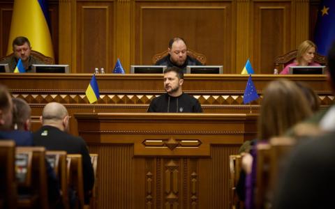 Президент України Володимир Зеленський представив у Раді "План стійкості": основні тези документу 