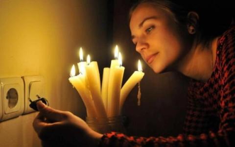 В Україні запровадили нові графіки відключення електроенергії: що варто знати?