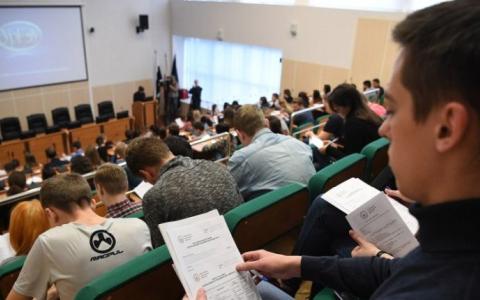 Інформація, яка поширюється в мережі стосовно мобілізації студентів та викладачів, не відповідає дійсності - міністр освіти