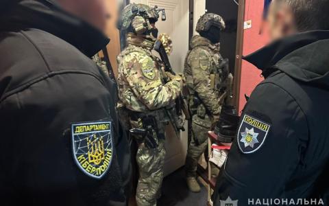 Нацполіція проводить понад 200 обшуків у справах щодо незаконного перетину кордону військовозобовʼязаними