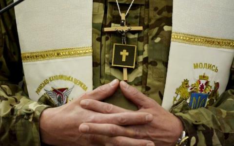 Хто із священнослужителів може не йти на фронт: затверджено чіткі критерії бронювання