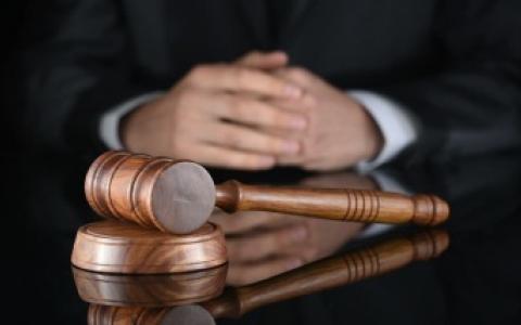 Зміна правової кваліфікації судом