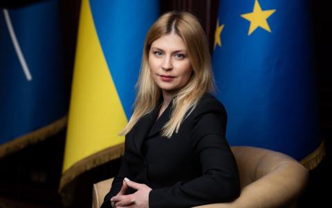 «Угода між Україною і США не передбачає передачі прав на користування надрами, чи будь-яких прав власності», - міністр юстиції Стефанішина