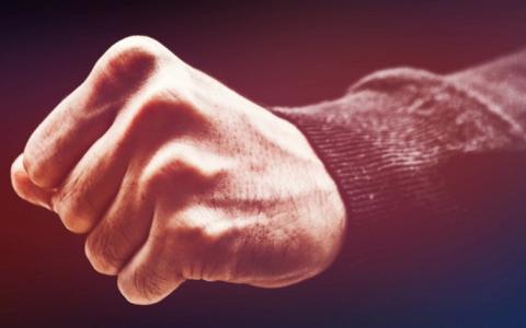 За домашнє насильство на обліку в Нацполіції перебувають понад 102 тисячі осіб