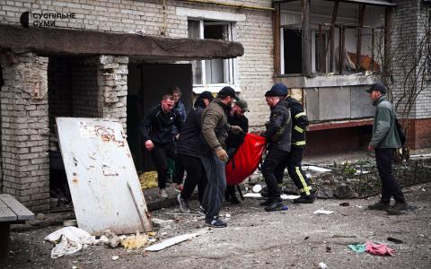 Ворог вдарив по житловим будинкам та цивільній інфраструктурі в м. Суми: багато постраждалих (фото)