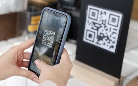 Увага! В Україні активізувалась шахрайська схема з підміною QR-кодів для оплати: як убезпечити себе?