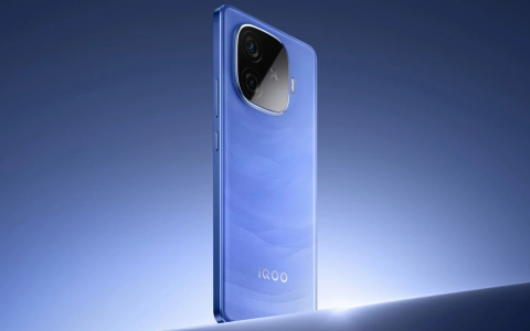 Компания iQOO анонсировала смартфон Z10 с аккумулятором на 7300 мАг