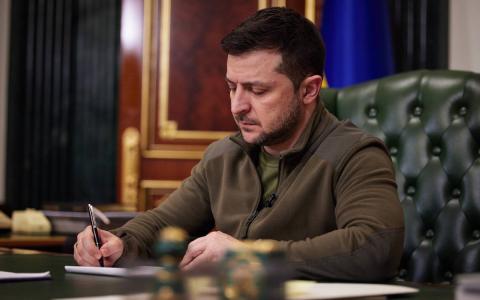 Зеленський запровадив нові санкції: до списку потрапили колаборанти, а також нардепи-втікачі Дмитрук та Онищенко