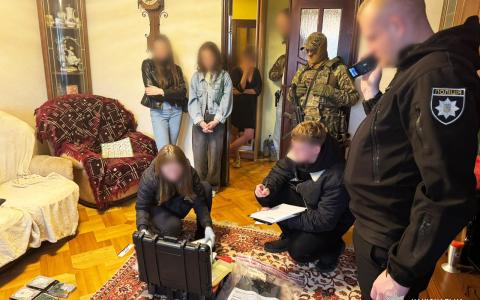 Затримали шахрая, який заволодів майже мільйоном гривень з рахунку матері загиблого воїна