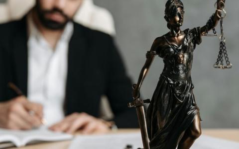 Запит до ВКДКА про адвокатів які притягалися до дисциплінарної відповідальності